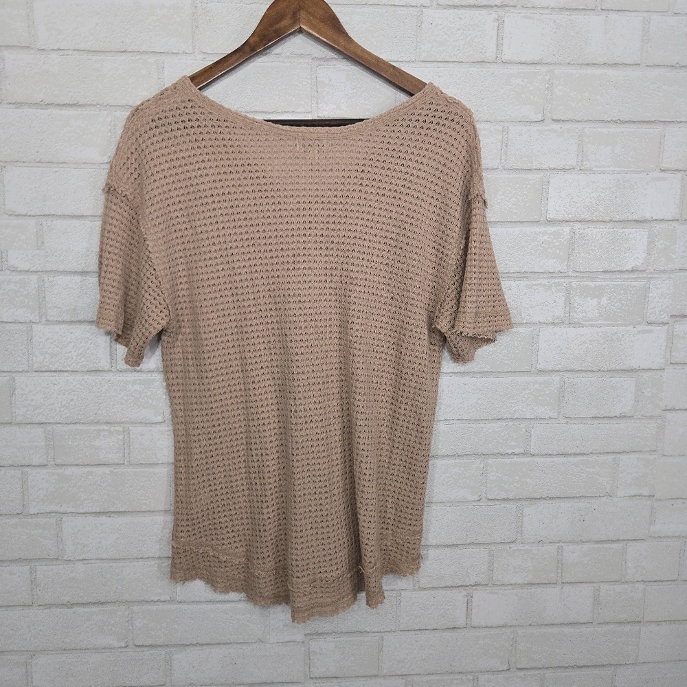 BKE Beige Waffle Knit Short Sleeve V-Neck Tee - Picture 10 of 13